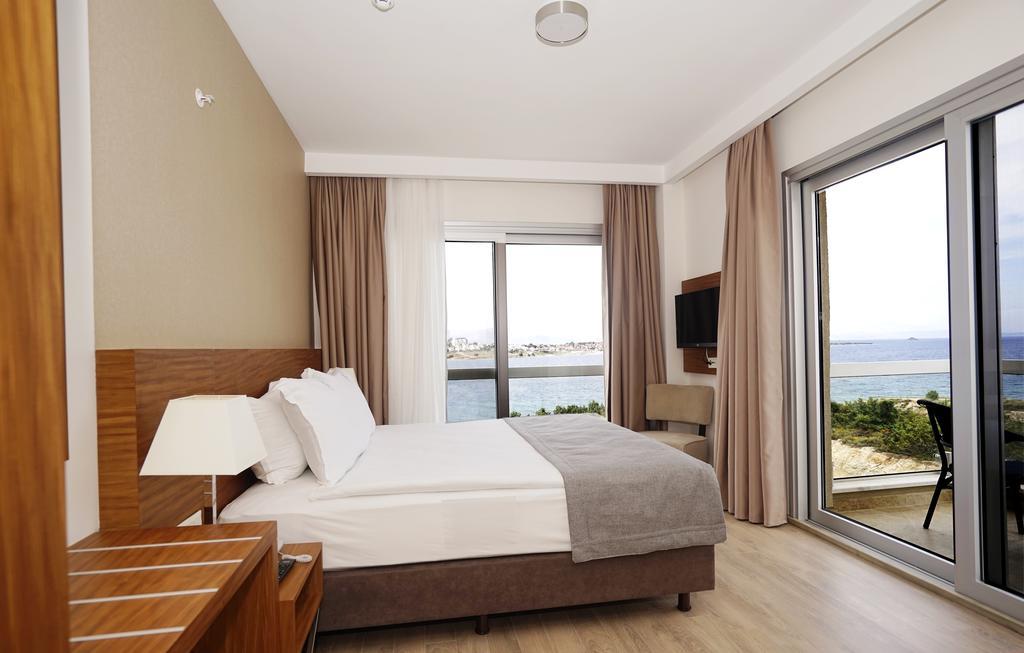 Casa De Playa Luxury Hotel And Beach Çeşme Room photo